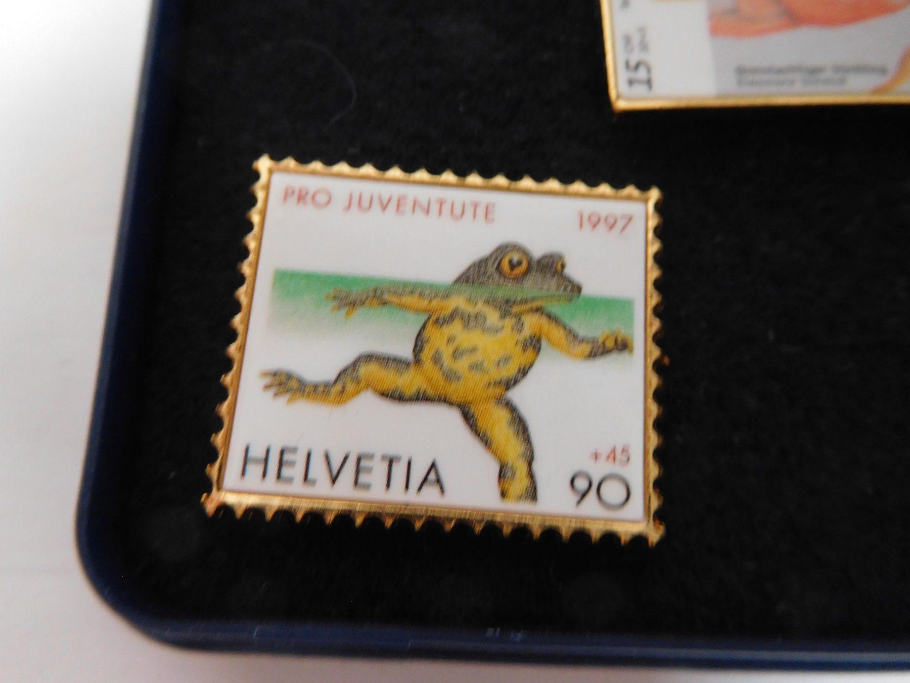 Tutti i francobolli: Fisch Pin Pro Juventute – Usato da Wallbach venduto da Pitralon1 8