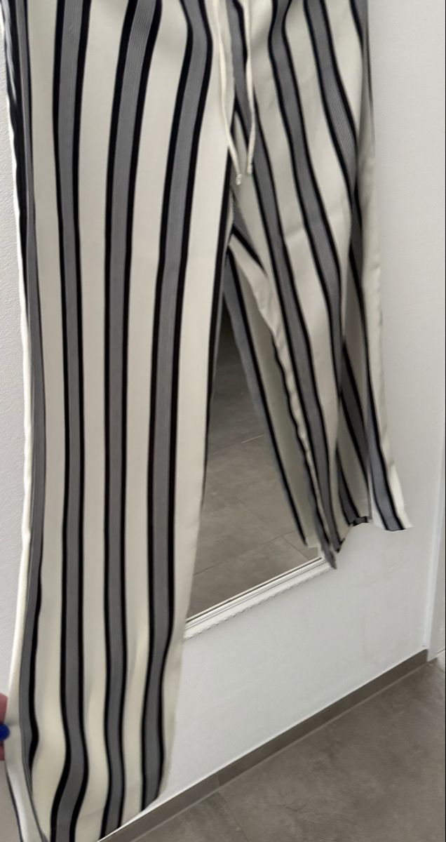 H&M Pantalons: Schlupfhose Grösse M – Neuf (Voir description) à Pfeffikon LU par pepino17 3