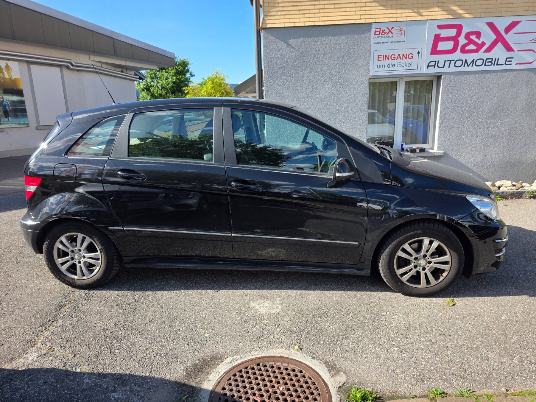Mercedes-Benz Autos: Mercedes Benz B 180 – Gebraucht aus Widnau von B6X 2