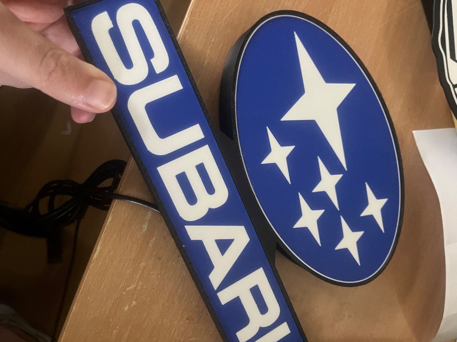 Lampes: Lampe LightBox LED Subaru usb – Neuf (Voir description) à Noville par Berlusconi55 3
