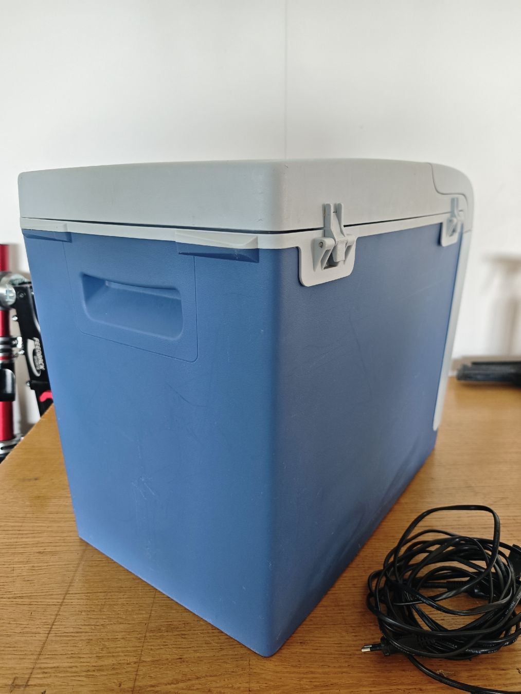 Campingaz Frigoriferi & Refrigeratori: Campingaz Kühlbox 12v und 230v – Usato da Bilten venduto da Mglarner 2
