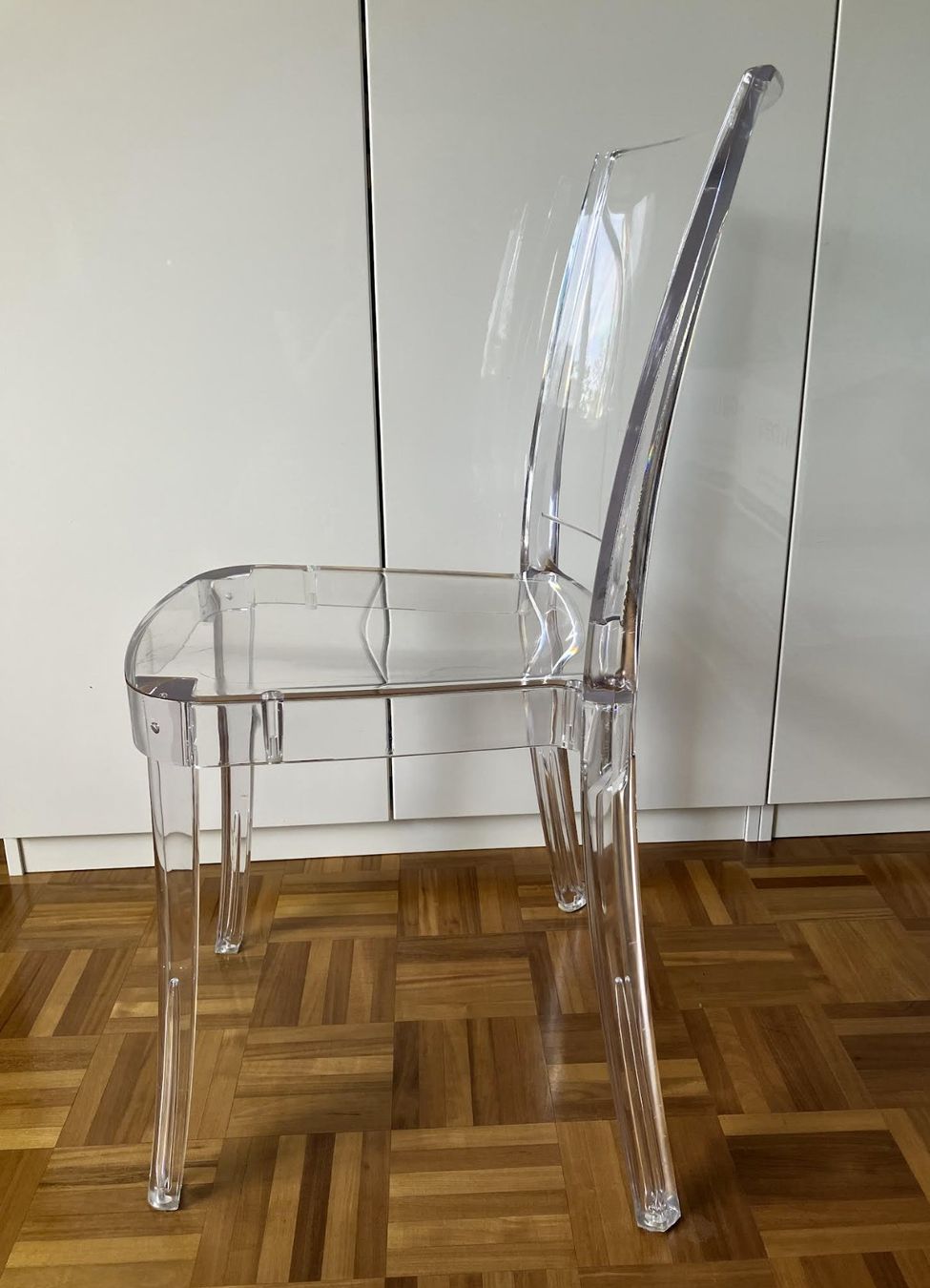 Stühle: 6 Plexiglas Stühle – Gebraucht aus Kilchberg ZH von Antarasu 1