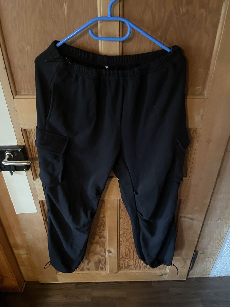 Pantaloni: Schwarze Hose – Nuovo (secondo la descrizione) da Lenk im Simmental venduto da banane50626