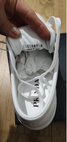 Prada Scarpe da donna: Neue Prada Damen Sneaker weiss Gr. 39 – Nuovo (secondo la descrizione) da Schindellegi venduto da Samy2015 2