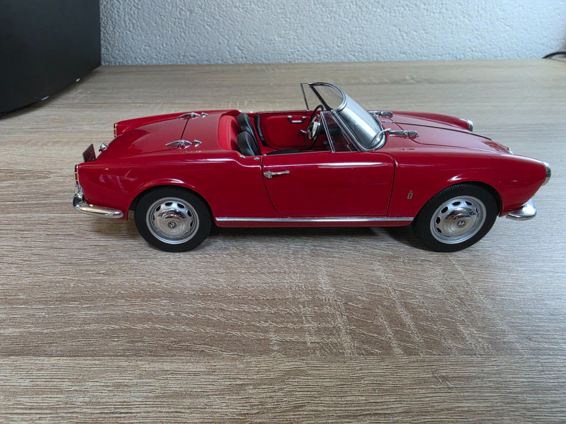 Kit di modellismo & Modellini statici: Alfa Romeo Giulietta Spider Autoart – Nuovo (secondo la descrizione) da Bellikon venduto da Kekko11 1