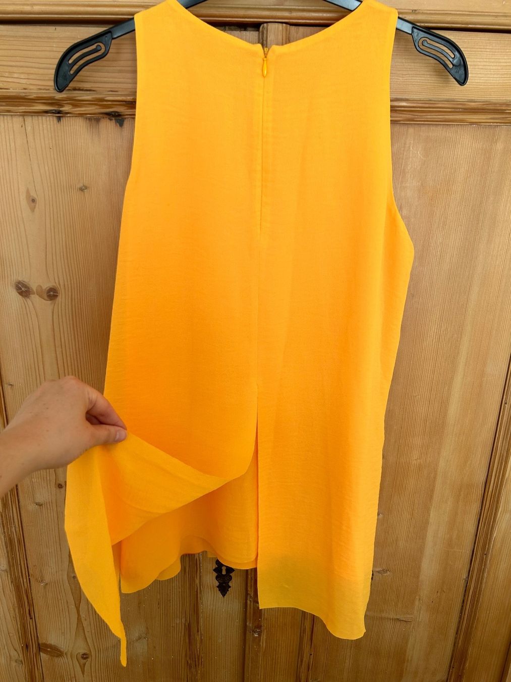 Cos Top: Oranges Top Cos – Usato da Zürich venduto da Robin_zh2 3
