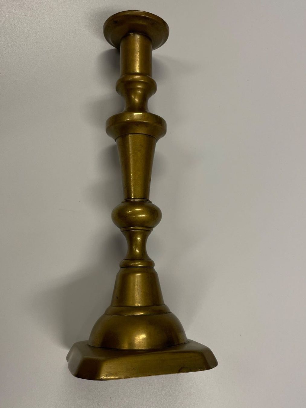 Portacandele: Grosser, massiver Bronze Kerzenständer – Usato da Baar venduto da bricksandmore 1