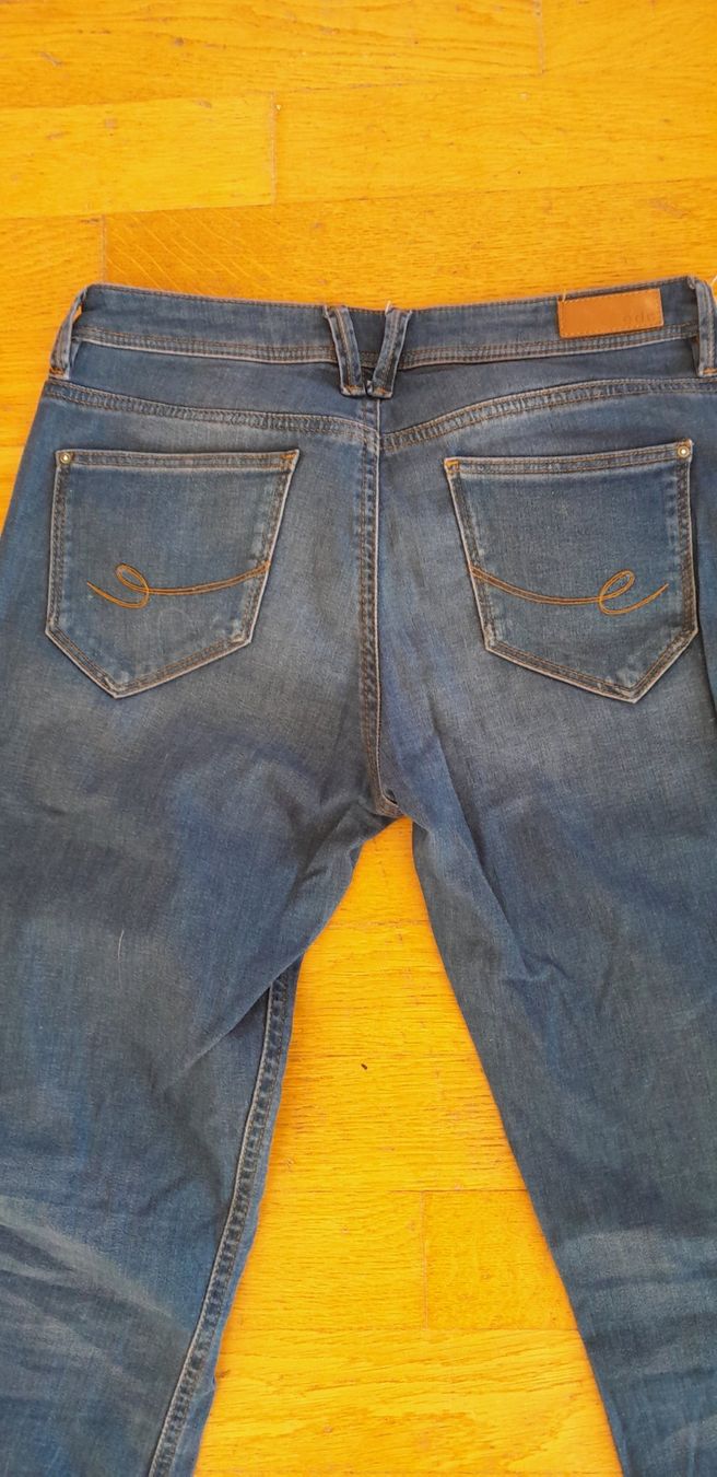 Esprit Jeans: Jeans Grösse 27 – Usato da Worb venduto da Osterthal 3