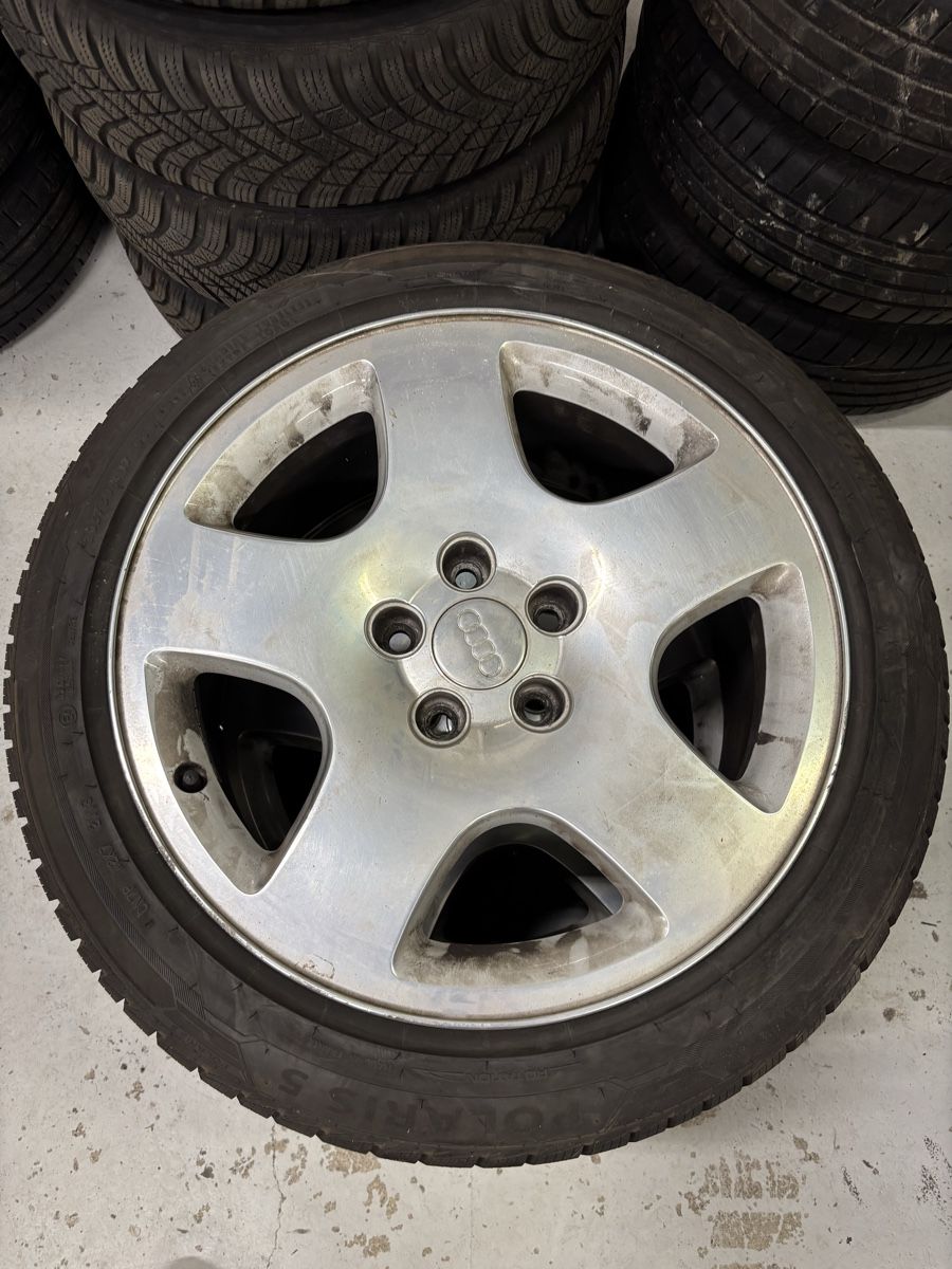 Pneumatici & Ruote complete: Audi A8 Räder  – Usato da Frauenfeld venduto da VAG-12 1