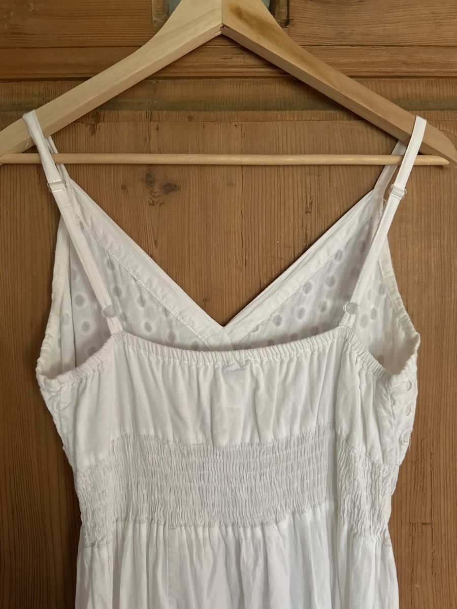Kleider: Langes weisses Sommerkleid mit Träger – Gebraucht aus Cham von  3