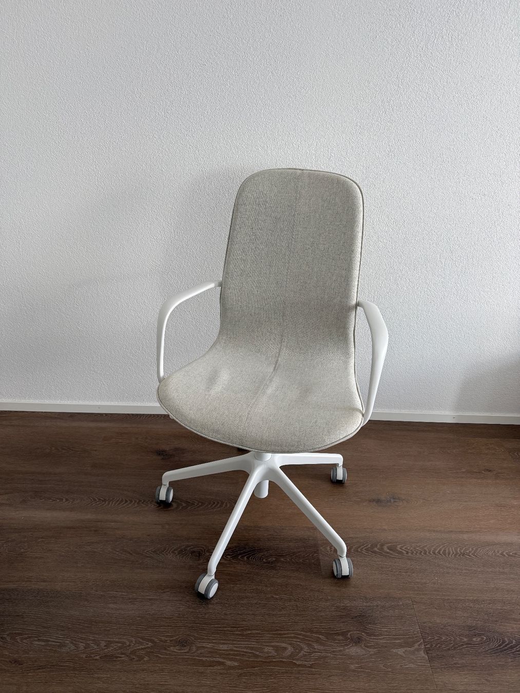 Ikea Stühle: Bürostuhl Ikea – Neu (gemäss Beschreibung) aus Uzwil von Milenaa22