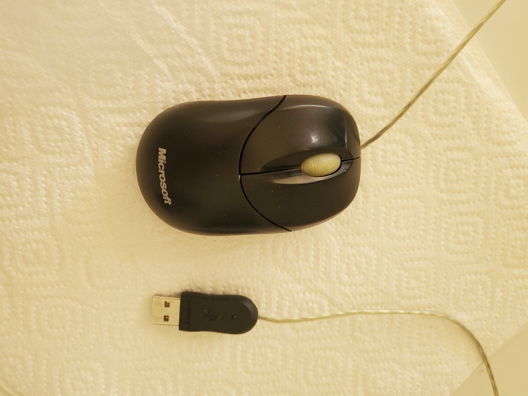 Microsoft Mouse: Microsoft USB Kabel kleine optische Maus – Nuovo (secondo la descrizione) da Unterägeri venduto da ani_pn8n 6