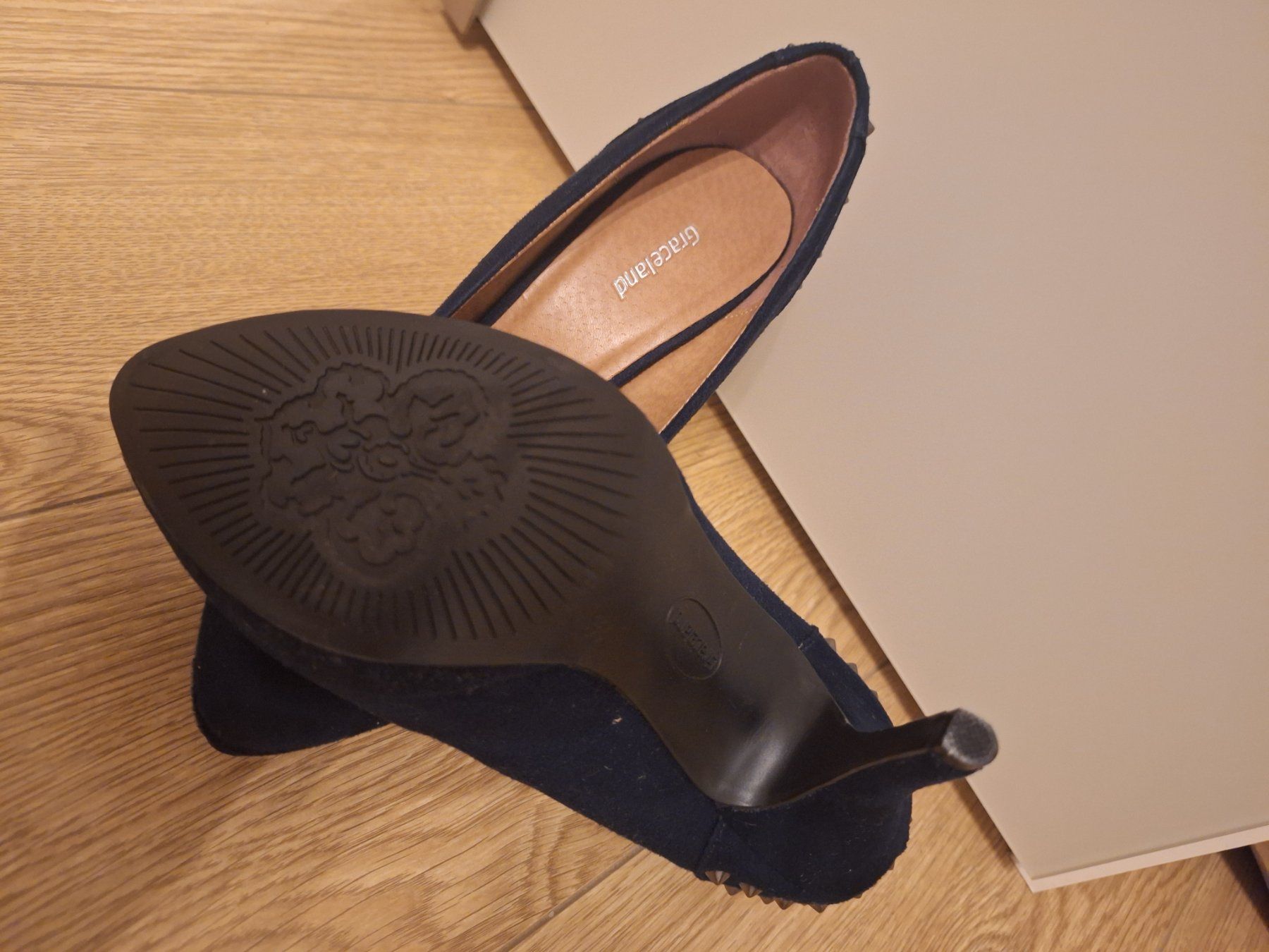 Graceland Scarpe da donna: High Heels dunkelblau mit Nieten – Nuovo (secondo la descrizione) da Wängi venduto da jan_7twg 1