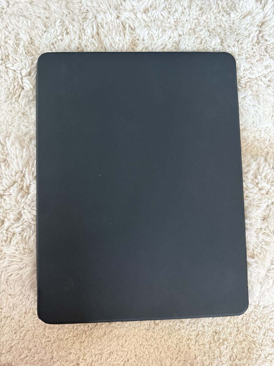Apple Tablet PC: Gebrauchtes iPad Pro mit Magic Keyboard - Defekt! – Usato da Herrliberg venduto da ang_7h5l 2