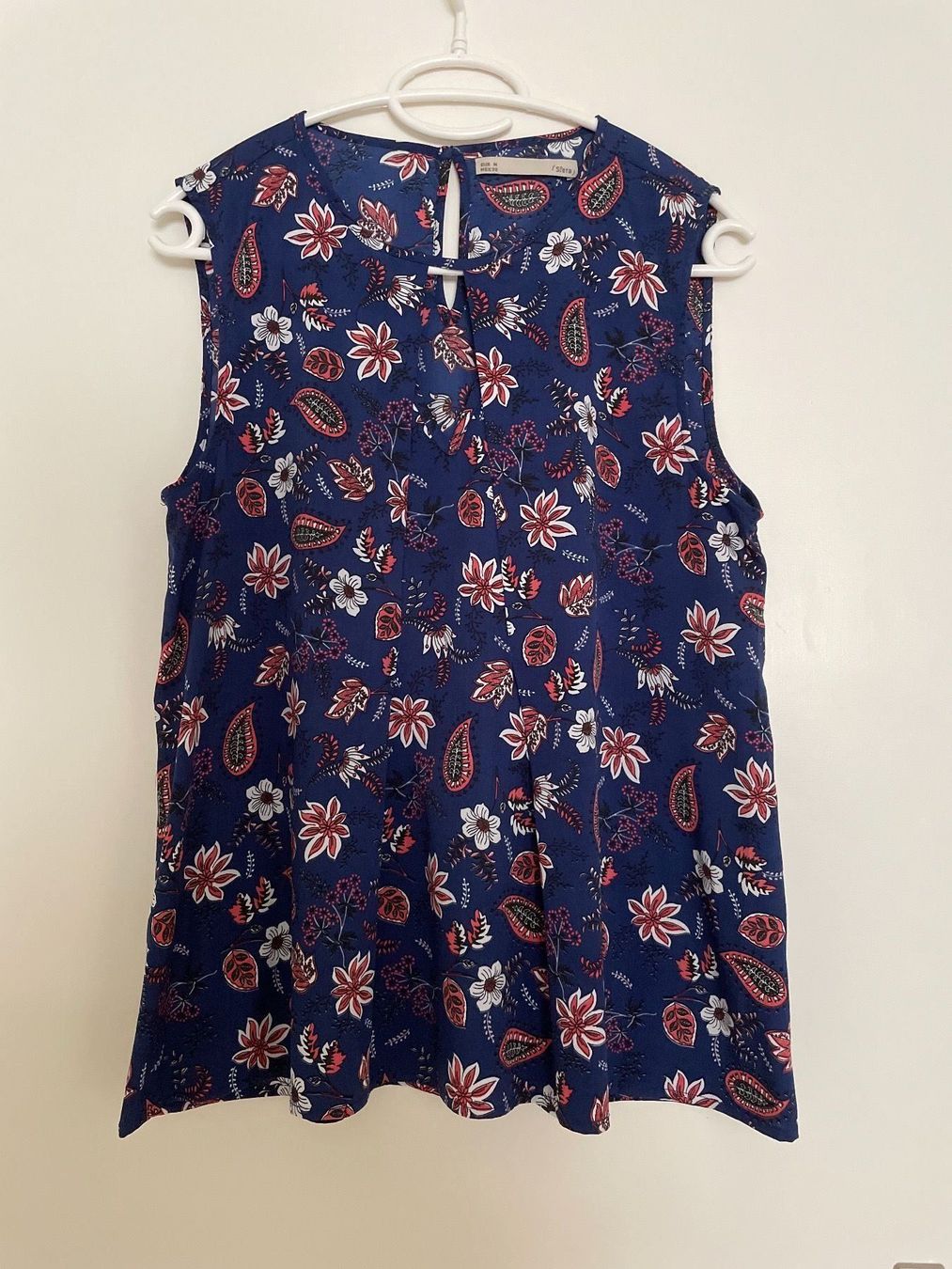 Top: Blumen Top SFERA M – Usato da Horgen venduto da linuxrp