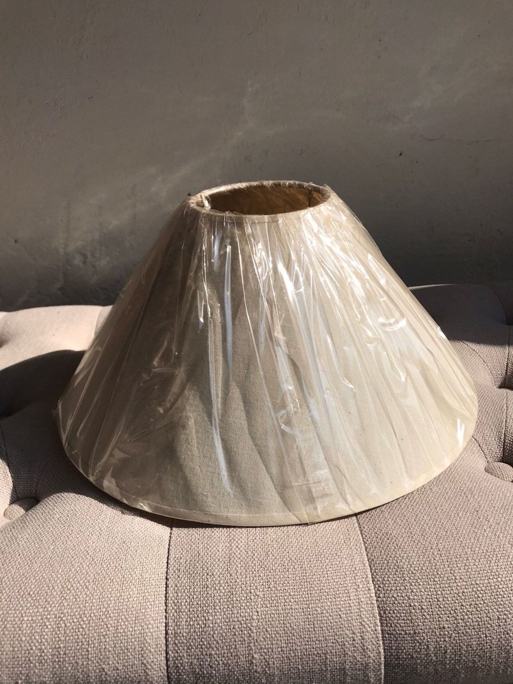 Paralumi: Lampenschirm beige klein – Nuovo e nell'imballaggio originale da Wohlen AG venduto da homecollectivech