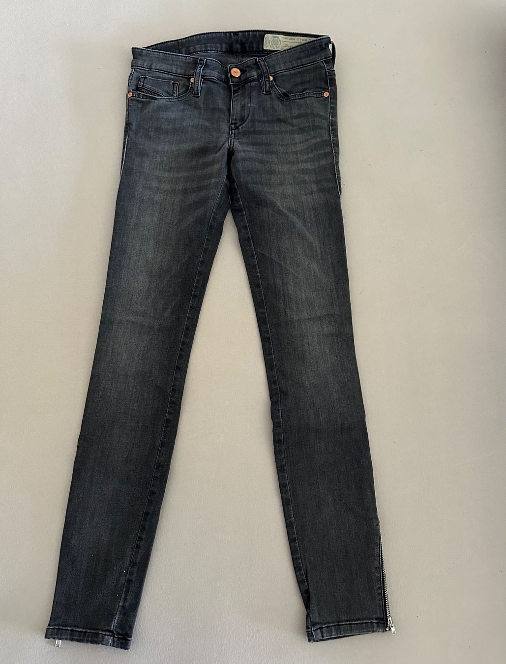 Diesel Pantaloni: Diesel Jeans – Usato da Thalwil venduto da ass_ykv5