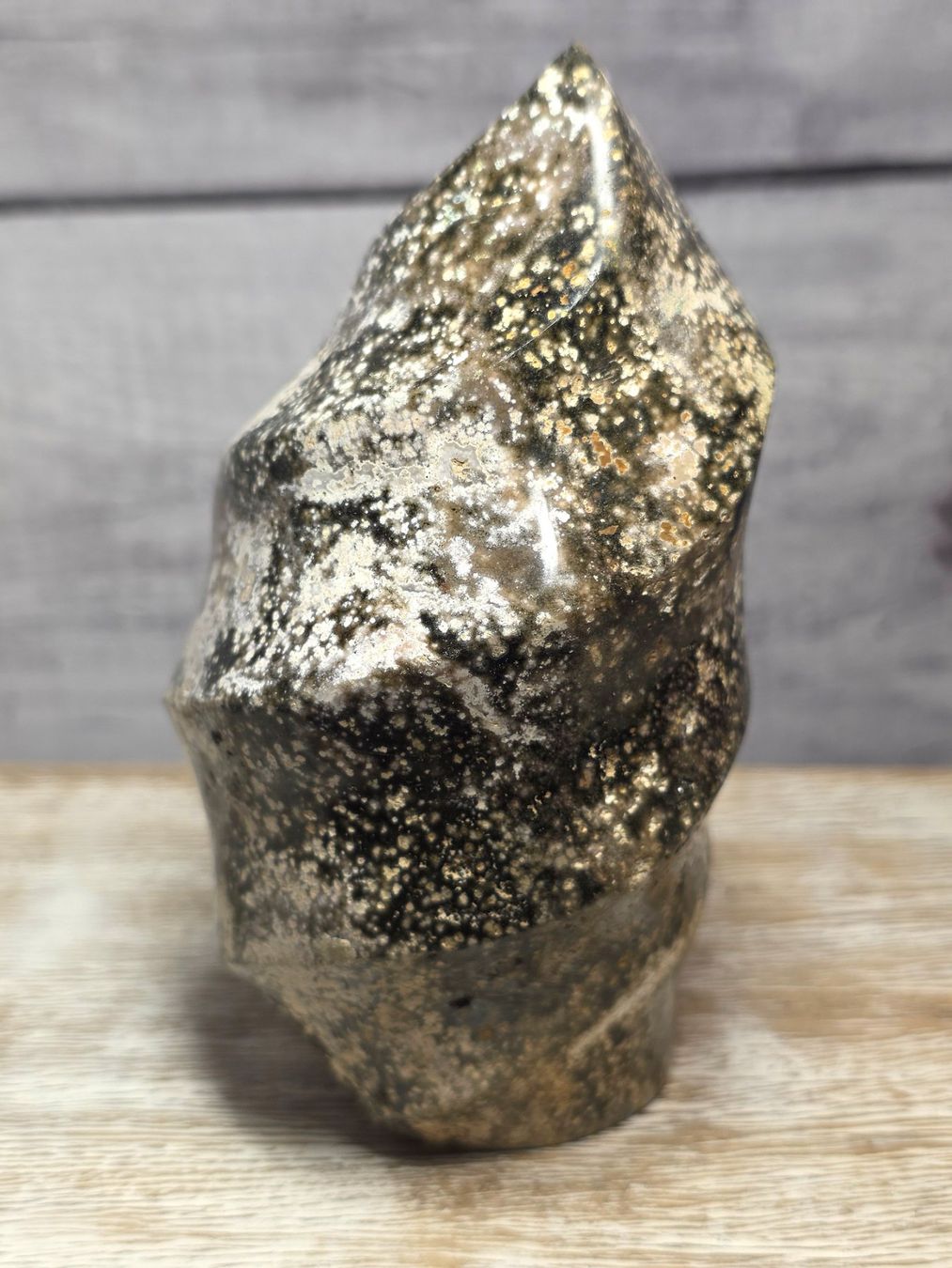 Minerali & Pietre curative: Jaspis Flamme 710g – Nuovo e nell'imballaggio originale da Matzingen venduto da Shay_Crystalz 1