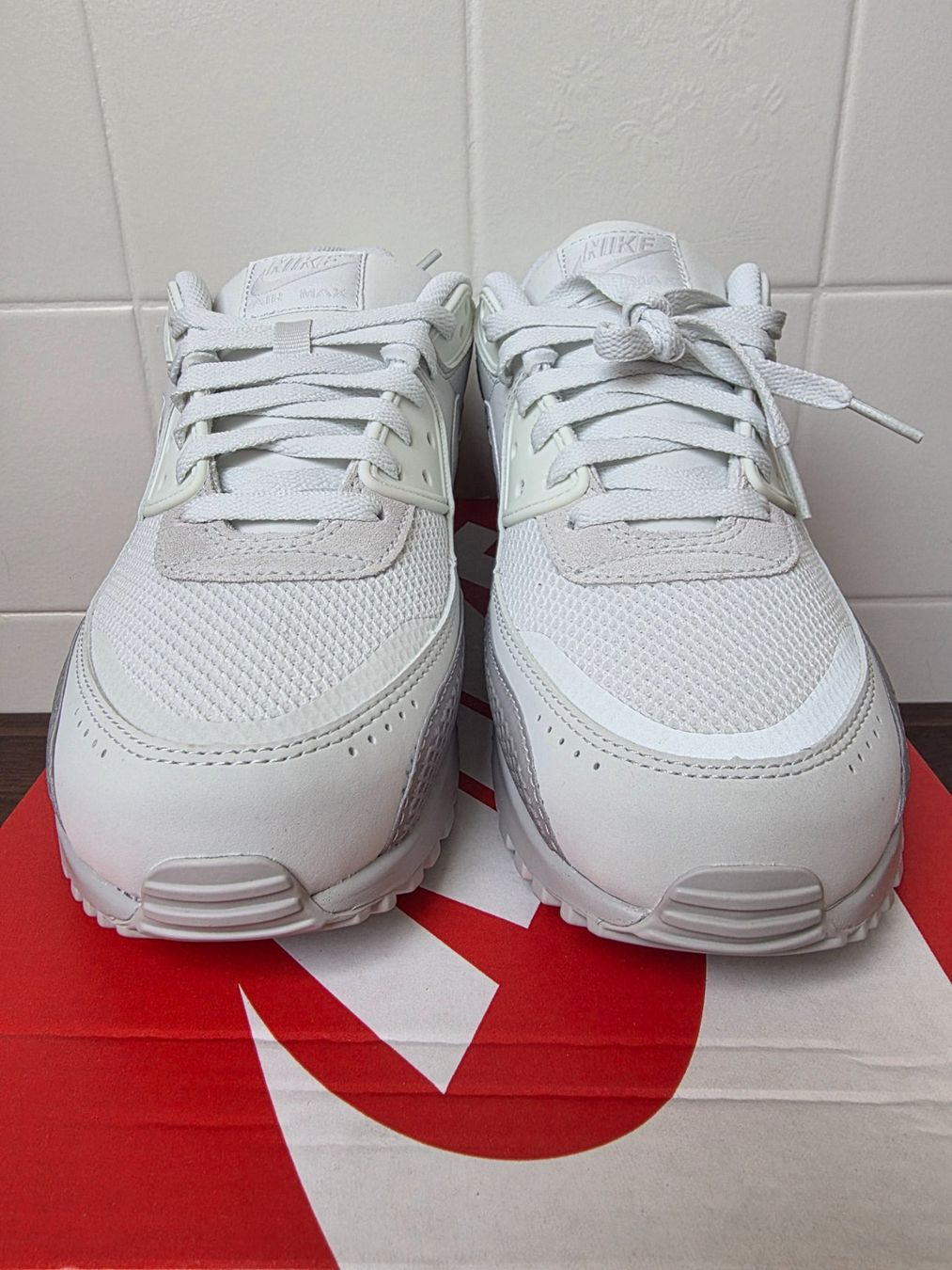 Nike Scarpe da uomo: Nike Air Max 90 – Nuovo e nell'imballaggio originale da Fleurier venduto da dav_xx8y 3