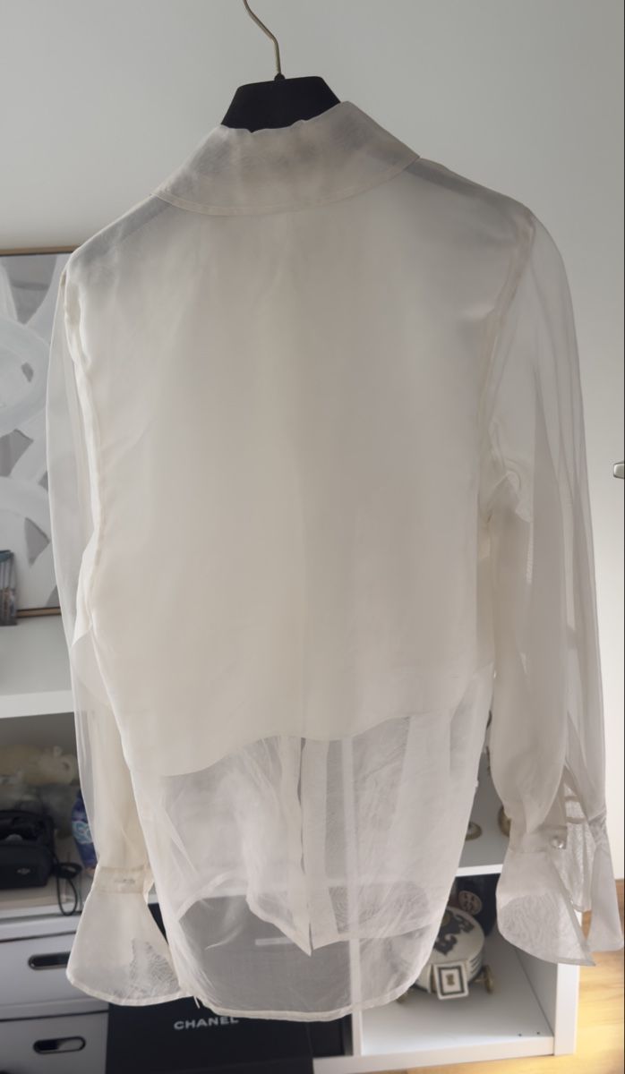 Camicette: Transparent Silk blouse with pearls, Gr. S – Nuovo (secondo la descrizione) da Zürich venduto da str_nt5s 1