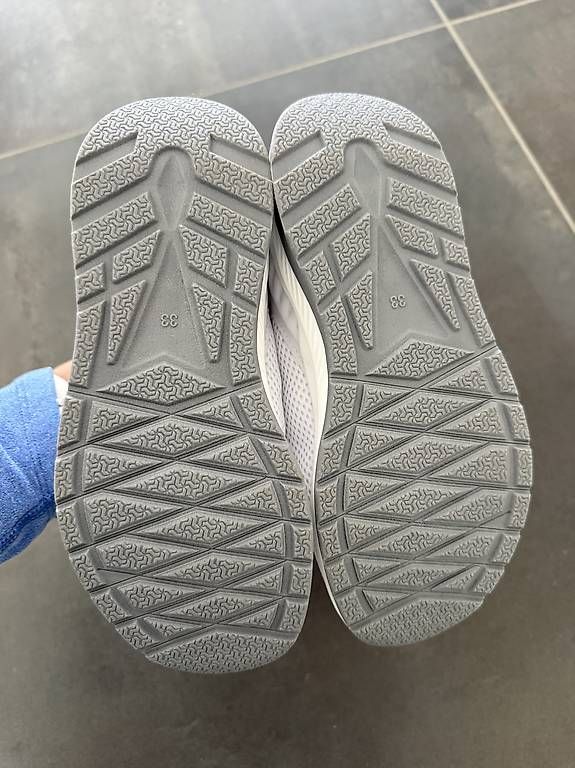 Esprit Herrenschuhe: Esprit Sneakers Gr. 33 – Neu (gemäss Beschreibung) aus Lüterkofen von GiCa_ 1