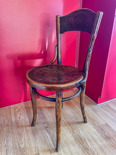 Sedie: 4 Chaisses bistrot J & J Kohn – Usato da Bevaix venduto da svillarmarzo 1