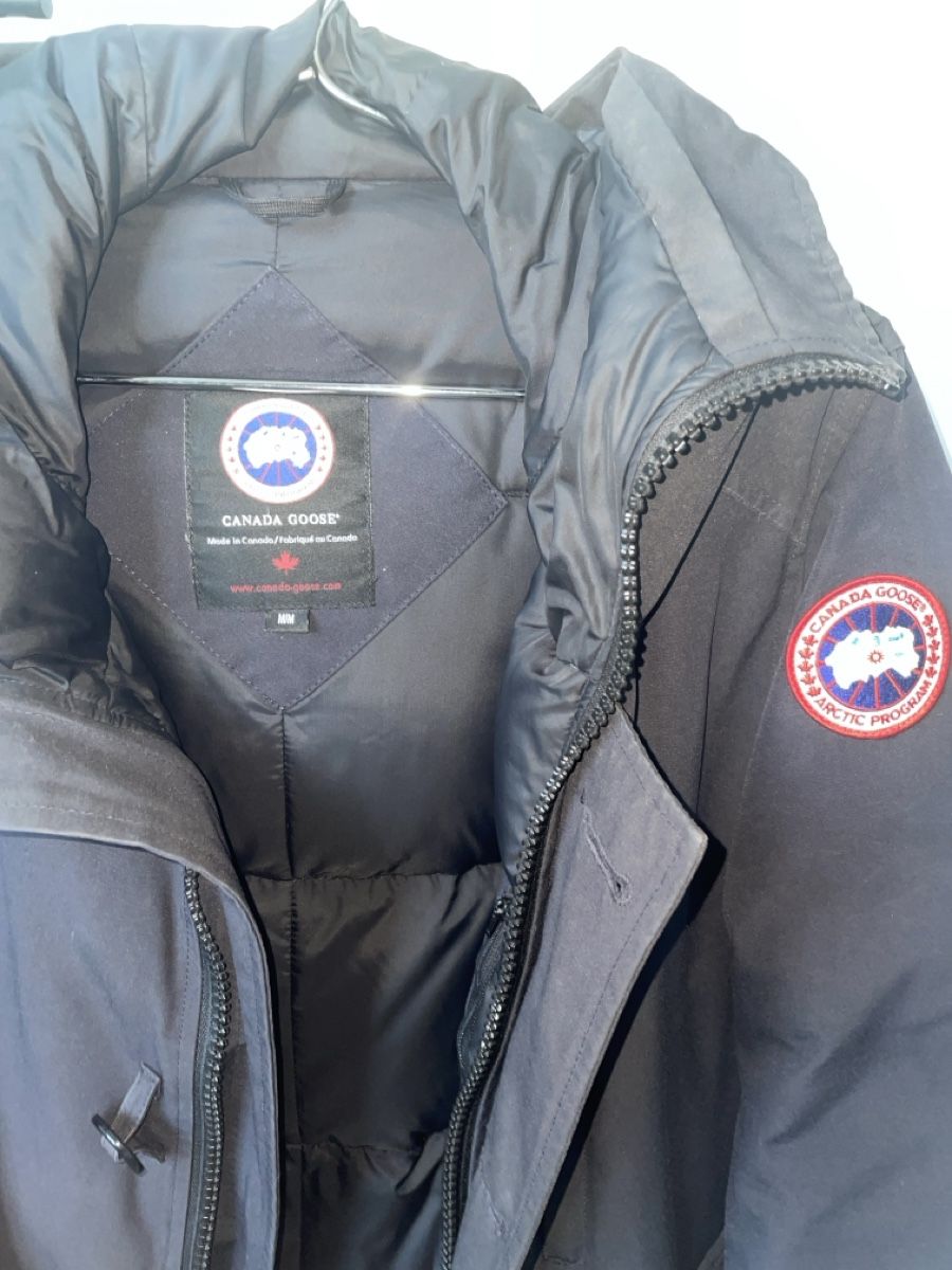 Canada Goose Giacche: Canada Goose Chateau Jacke Gr. M – Usato da Baar venduto da fairtradeZug 2