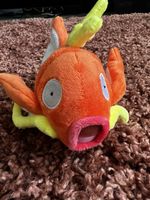 Karpador (Magikarp) Plüschtier – Pokémon fit, Pokémon Center