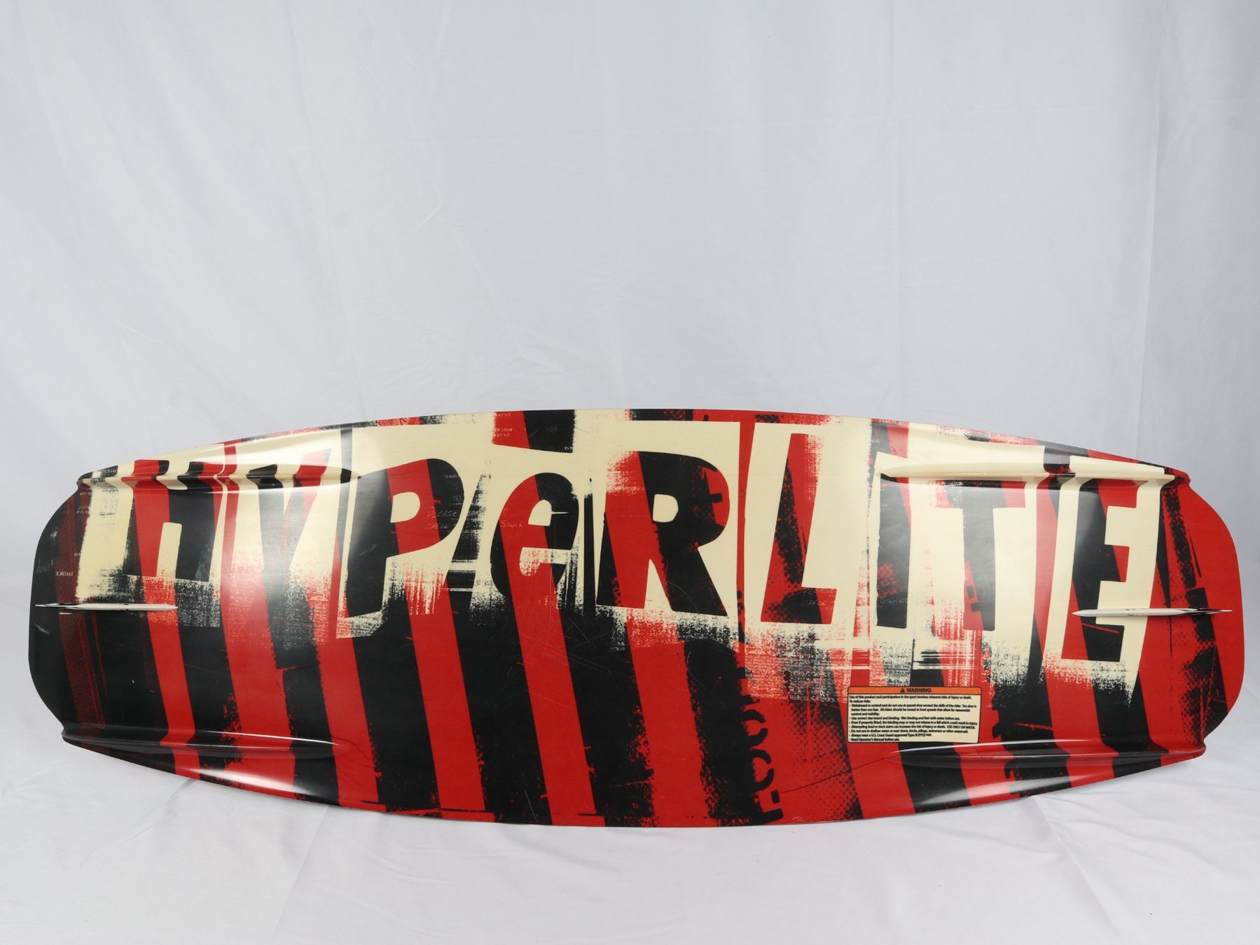 Hyperlite Surfboards & Schwimmbrette: HYPERLITE Premier 136 Wakeboard mit Focus Bindung – Gebraucht aus Steinen von Restwert_Steinen 2