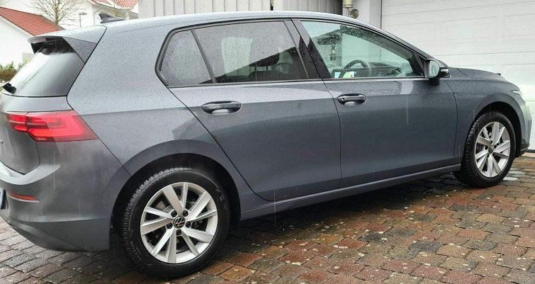 Volkswagen Pneumatici & Ruote complete: VW Golf 8 "Gavia" Original Winterräder 17" – Usato da Schenkon venduto da S-Mobile 2