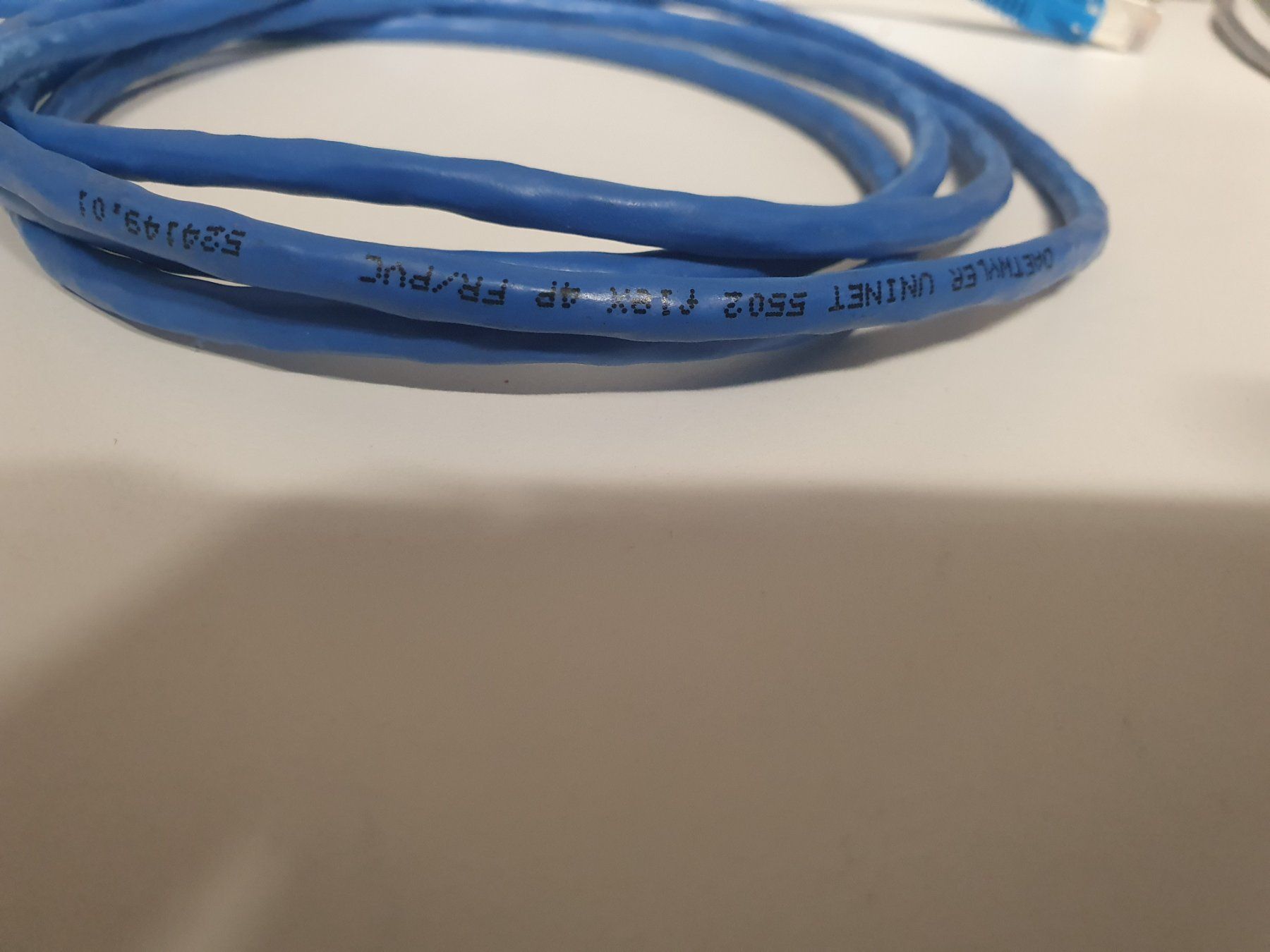 Dätwyler Kabel: Netzwerkkabel Patchkabel Cat5 kat5 Rj45 UKV 2m uninet 5502 – Gebraucht aus Zürich von Alibaba1234 1