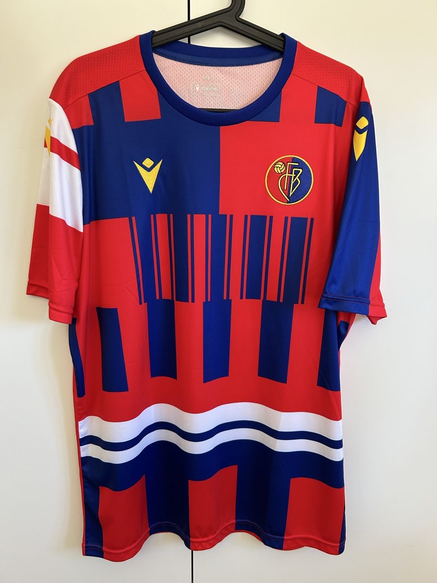 FC Basel Canottiere & Pantaloni: FC Basel Pre Match Shirt 2023/24 – Nuovo (secondo la descrizione) da Frenkendorf venduto da The_Moose