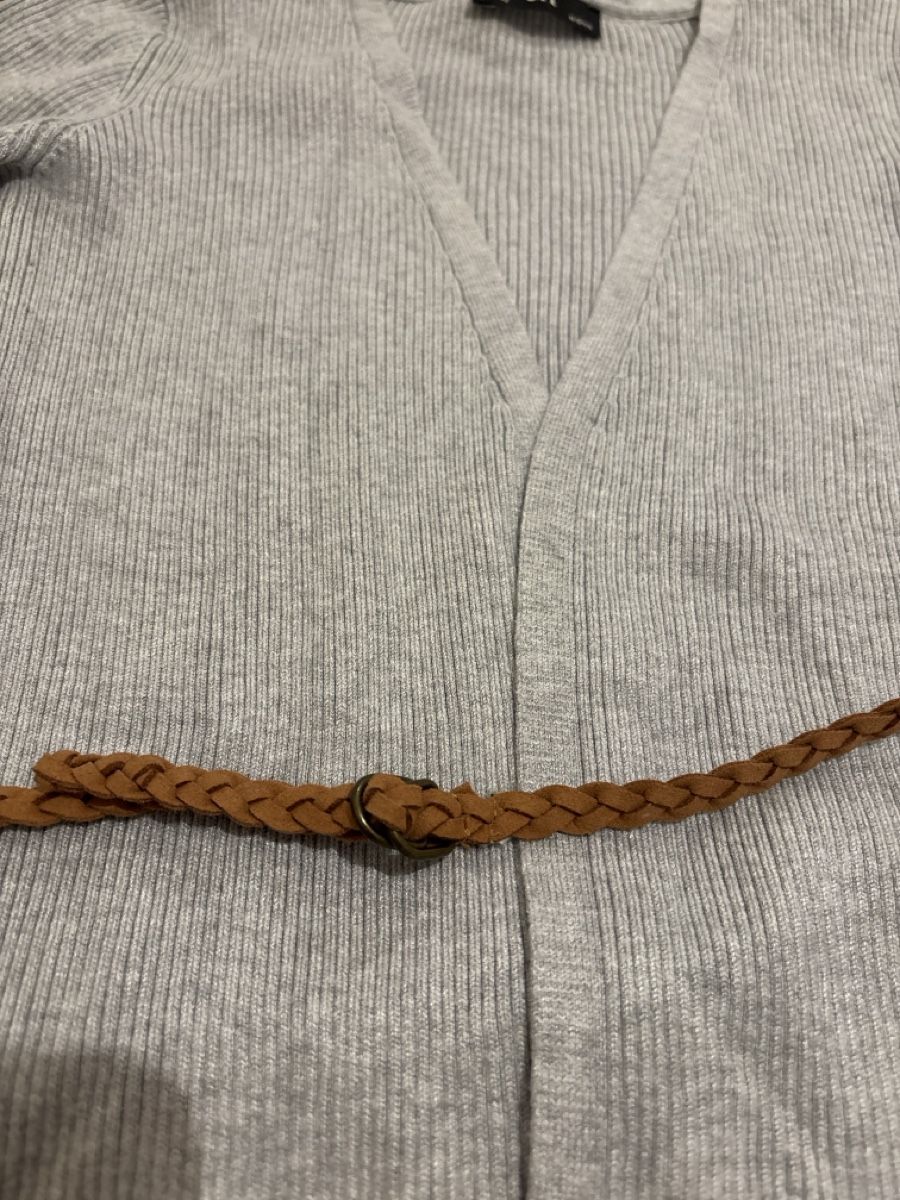 C&A Maglioni & Felpe: C&A Mädchen lange Strickjacke Gr.146/152 mit gürtel – Usato da Wilen b. Wil venduto da b-mountain 1