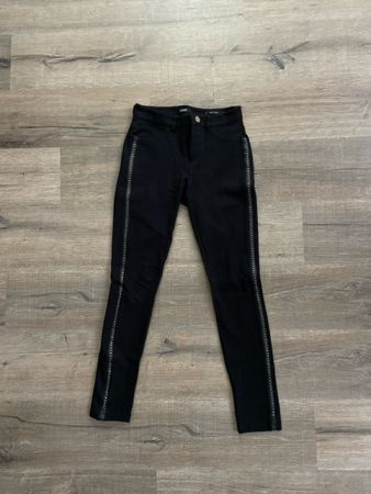 Schicke Guess Jeans, schwarz, Grösse 27, neuwertig!
