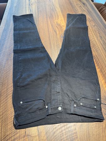 Levi's Jeans 514 schwarz Grösse W33 L30 gebraucht