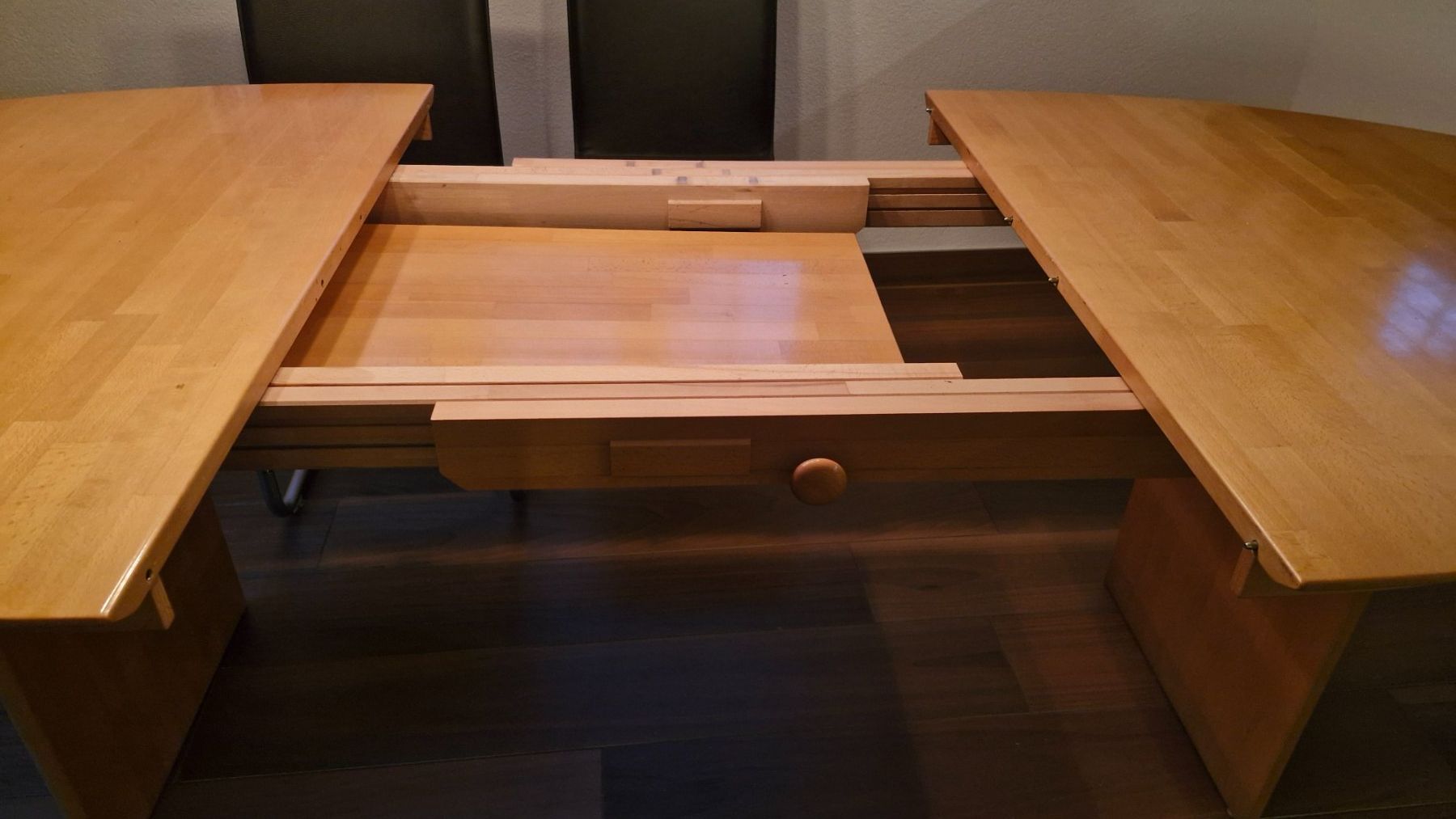 Tables: Tisch – D'occasion à Wilderswil par eva_5yqq 2