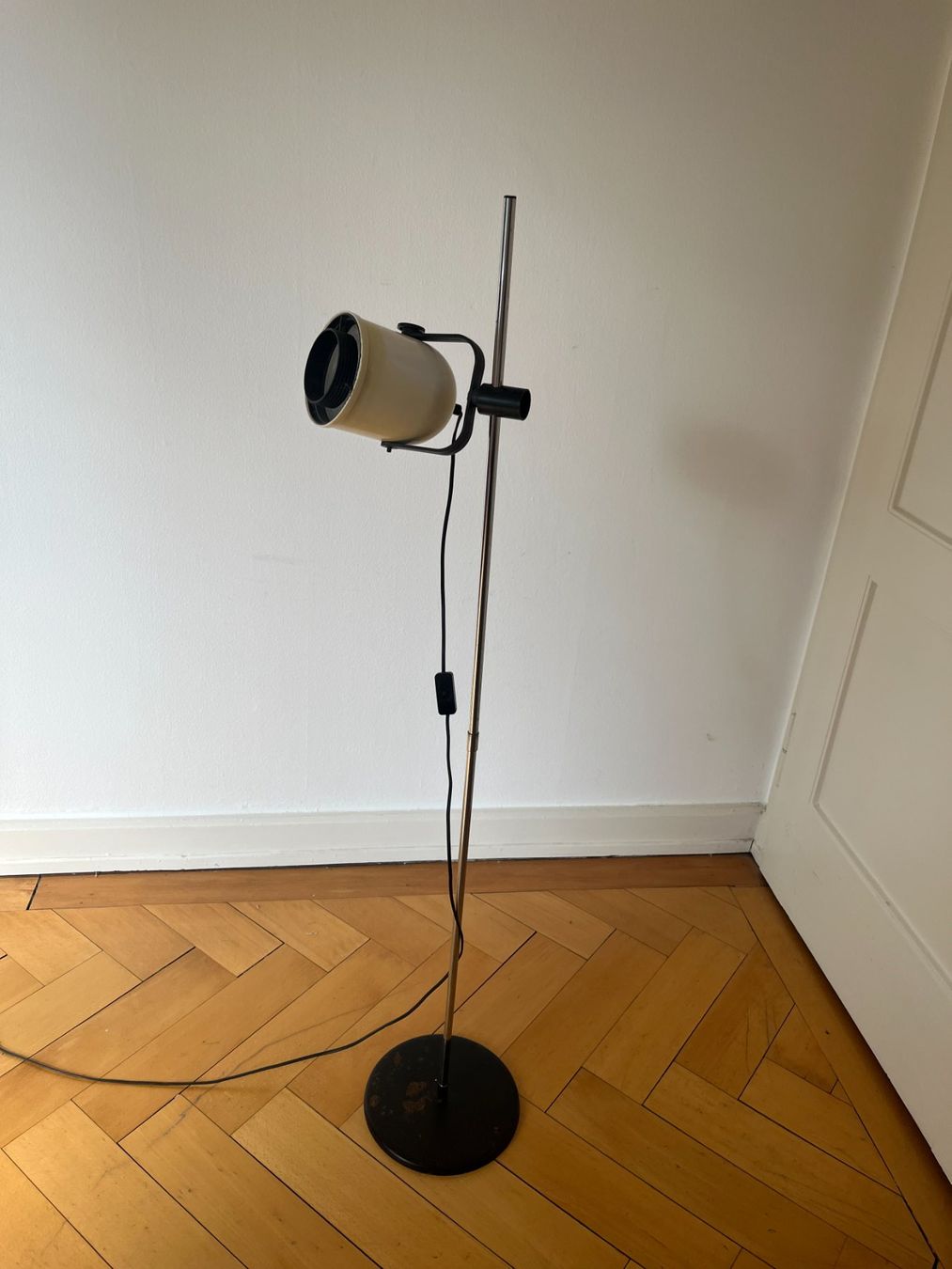 Lampade: Vintage Spotlampe Stehlampe – Usato da Zürich venduto da Dimitreezer 2