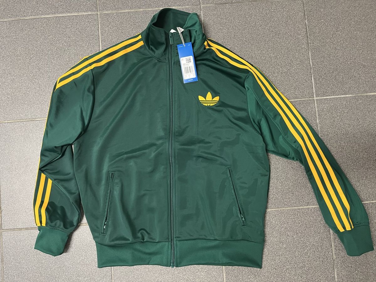 Adidas Vestes: Adidas Trainingsjacke, M – Neuf avec emballage d'origine à Spreitenbach par Mimigv