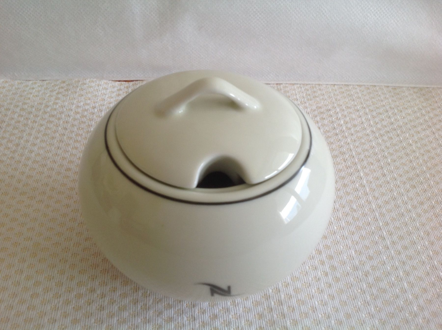 Zuccheriere: Nespresso - N - sucrier – Usato da Sion venduto da accroshoes 2