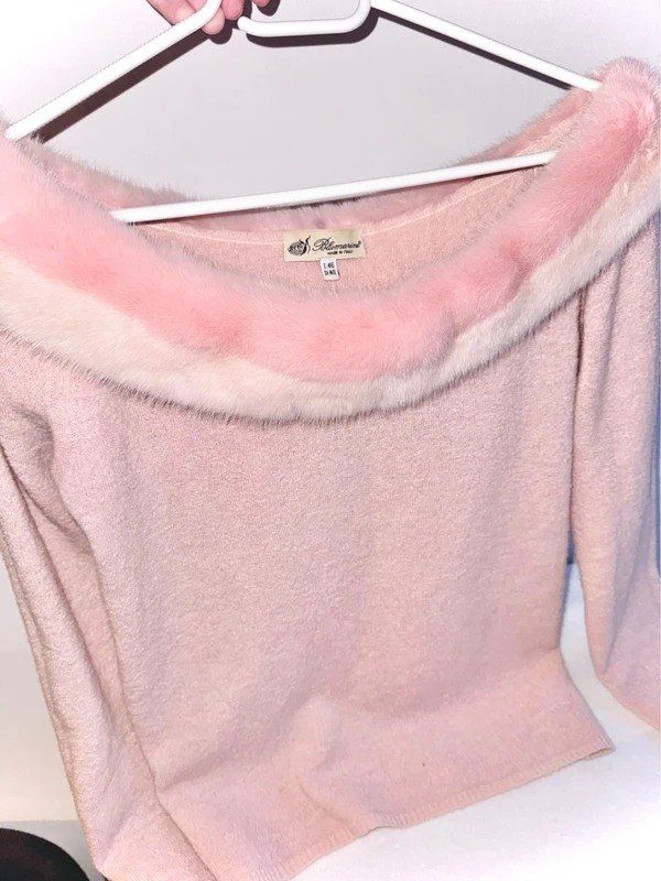 Maglioni & Felpe: Blumarine Pullover mit Pelzbesatz, Gr. 40, rose – Usato da Obergösgen venduto da crystalfox 4