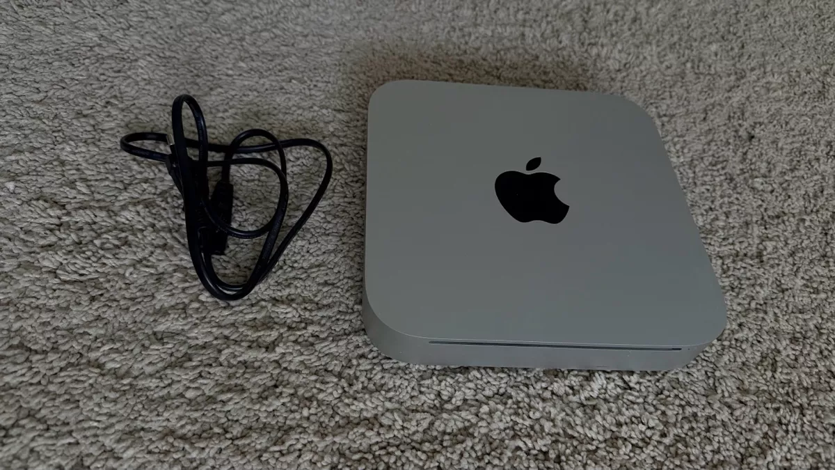 Apple PCs: Combo - 2 IMacs und 1 Mac Mini – D'occasion à Forch par Barbynacho 4