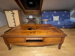 Table en bois avec rangements (pièce unique)