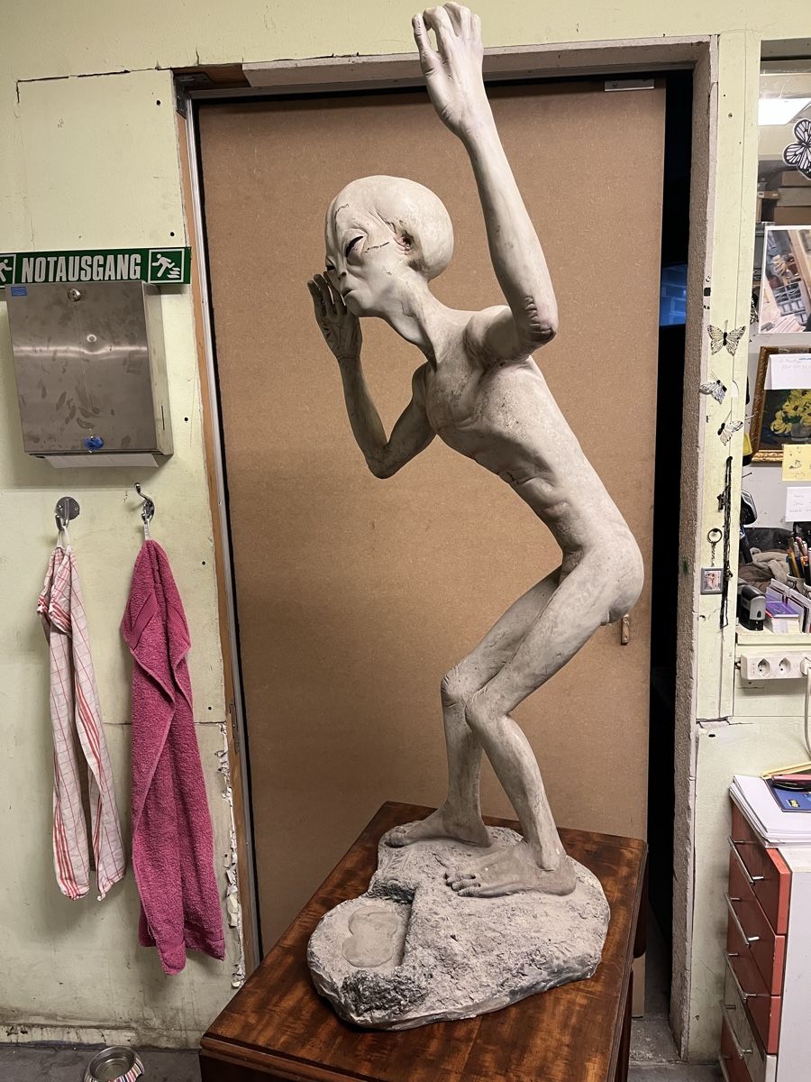 Statuette: Ausserirdische Figur, Statue, Alien, ca. 120cm gross! – Usato da Hindelbank venduto da Warentaxi 1
