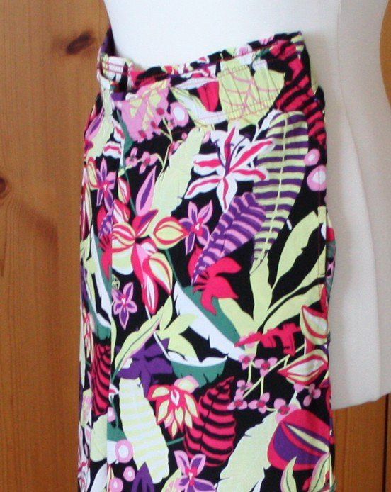Pantaloni: Hose ESMARA bunt Gr. 42 NEU – Usato da Flüelen venduto da Diversicum-Curvy 3