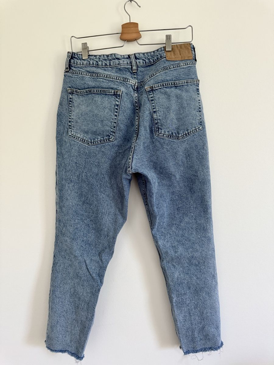 H&M Jeans: Mom Jeans Hose, H&M – Gebraucht aus St. Gallen von nikolasbong 1