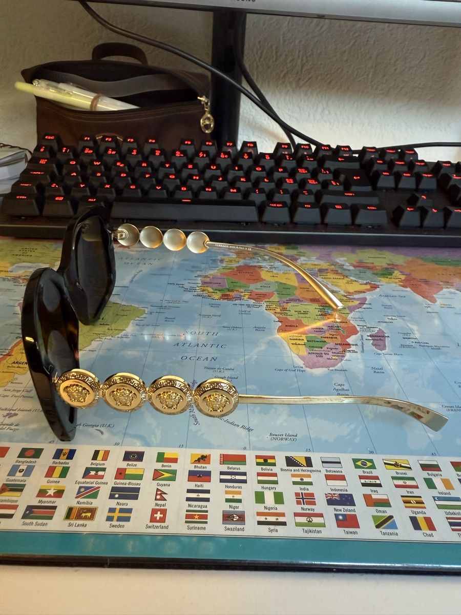 Versace Occhiali & Lenti: Versace Sonnenbrille ab 50.- – Nuovo (secondo la descrizione) da Oberurnen venduto da Thanuja_11 1