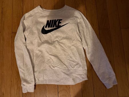 Lot 3 habits NIKE pour femme taille XS Bon état