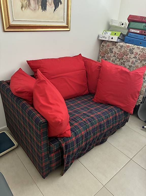 Sofas: Vendo divano letto – Gebraucht aus Cadro von ale9797 1