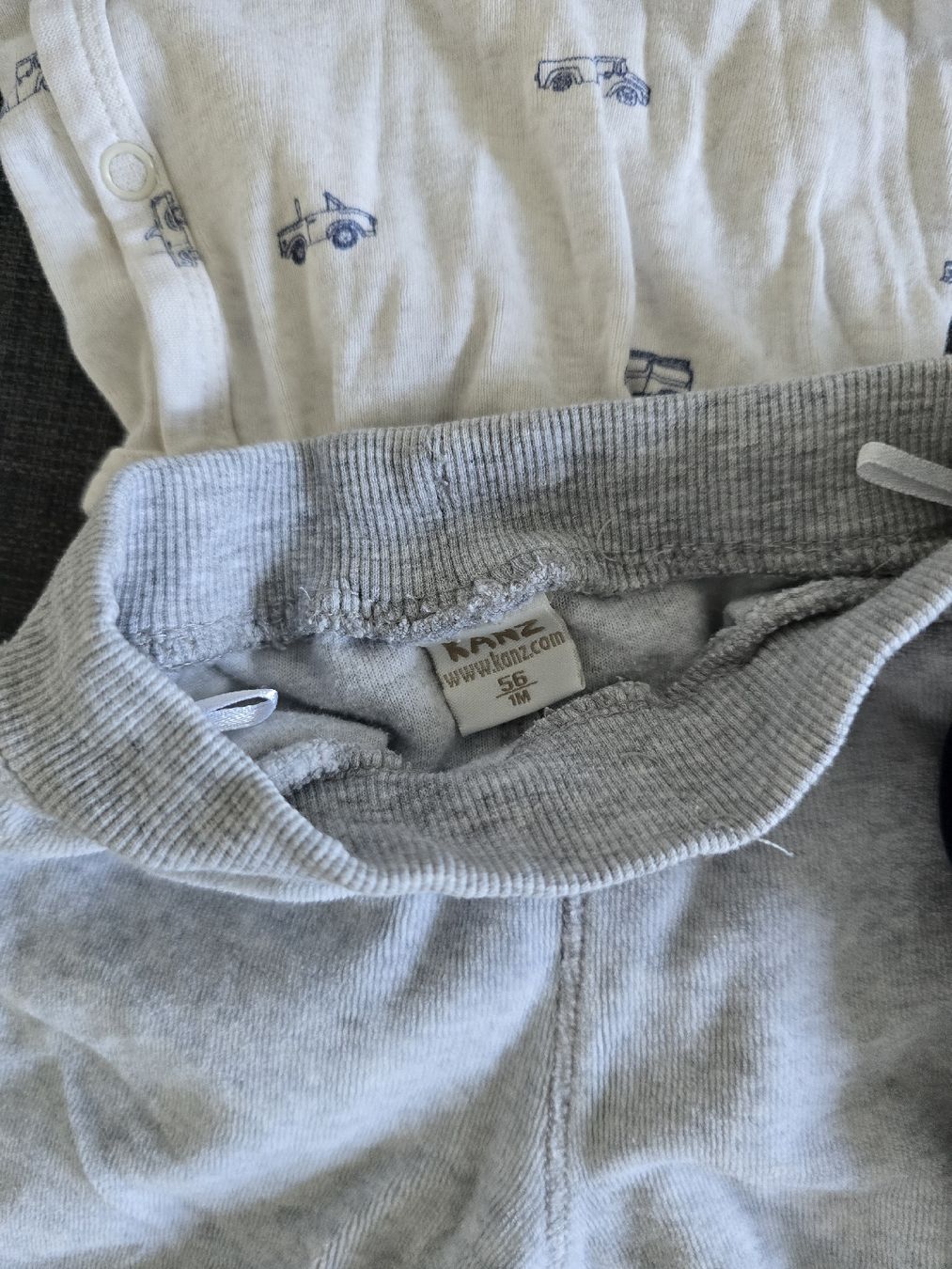 Lotti & Set di vestiti: kinderset size 56 – Usato da Horgen venduto da Asimonna 1