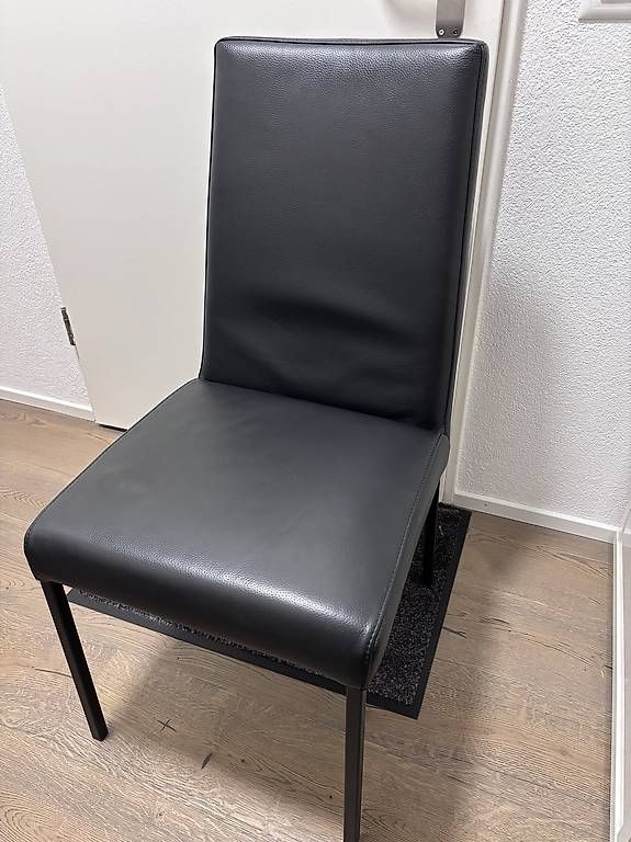 Chaises: 6 Esszimmerstühle – D'occasion à Wetzikon ZH par Deba26